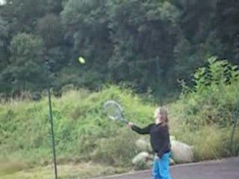 parti de tennis entre mes cousines