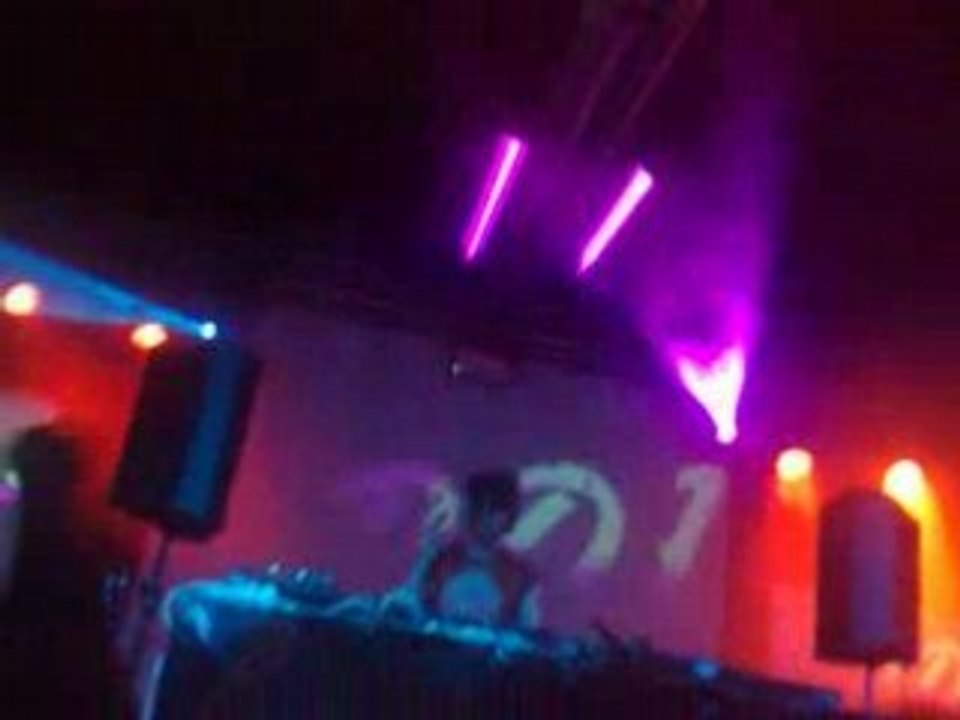 Erol Alkan start of set @ WAX:ON, Stylus, Leeds (31-05-08)