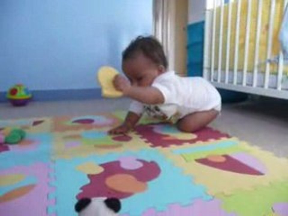 Ebby commence à ramper