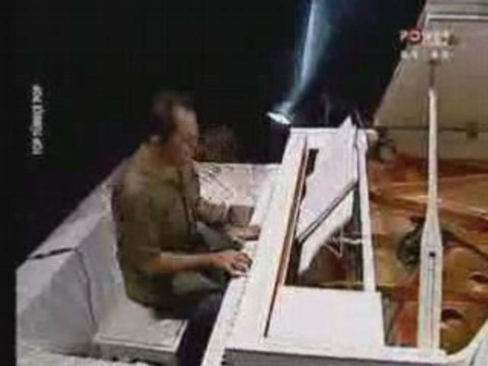 Akustik Konser Duman Gozlüm