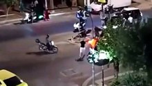 Επεισόδιο μηχανής με ΙΧ στην Πέτρου Ράλλη