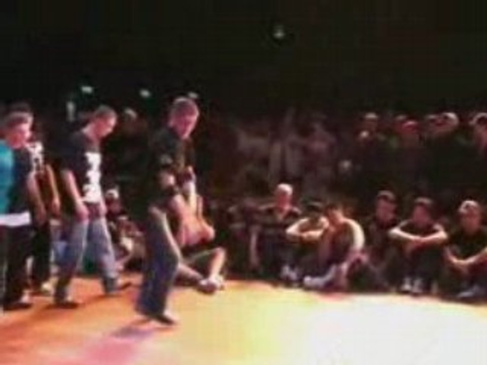 Uk Bboy-Europ Preliminary2008-FloorBurning Vs EpressMyself
