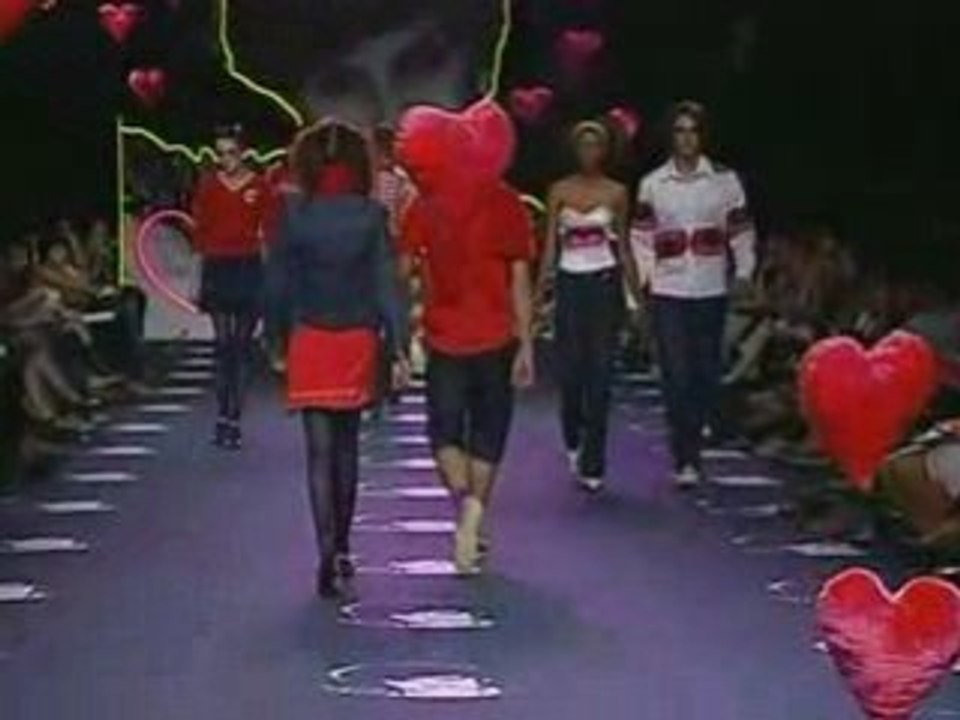 Cavalera Desfile "Novelas" - SPFW Outono/Inverno 2002