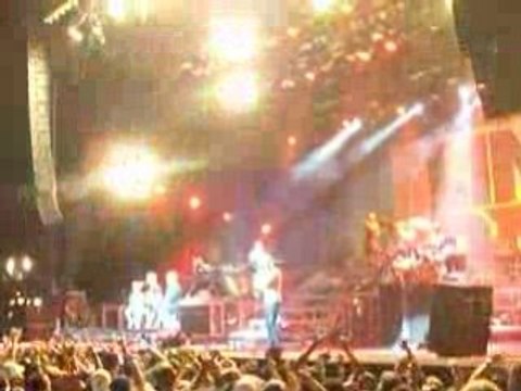 Linkin Park - BLEED IT OUT