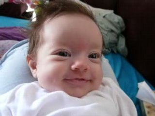 AVA - APRES UN DODO ET UNE TETEE