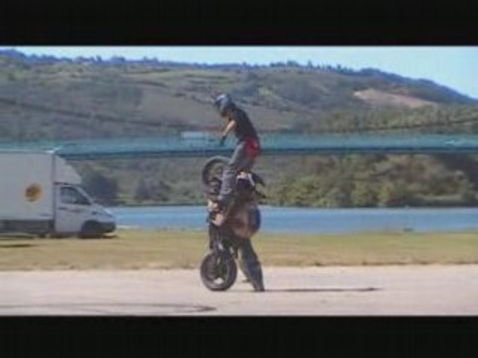 Xplosif Riders 44 , R.S.R, bjstunt(serrieres 2008)