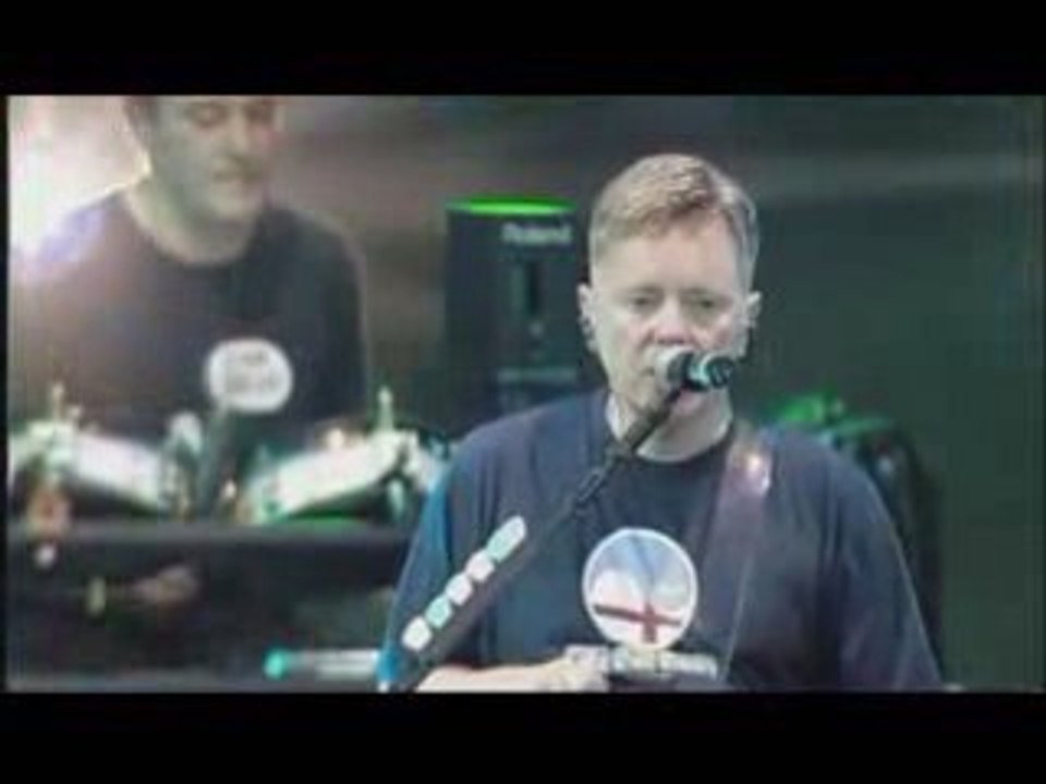 New Order "She's Lost Control" Finsbury Park 2002