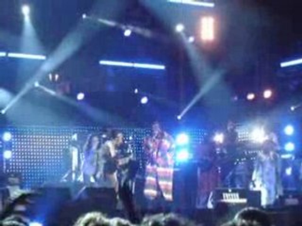 Tiken Jah Fakoly  et Asa- 02 - Francos 2008