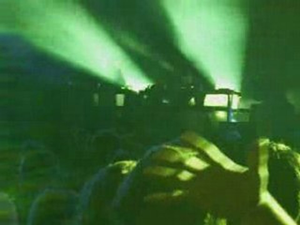 Techno festival dour 2008 techno chapiteau de ouf