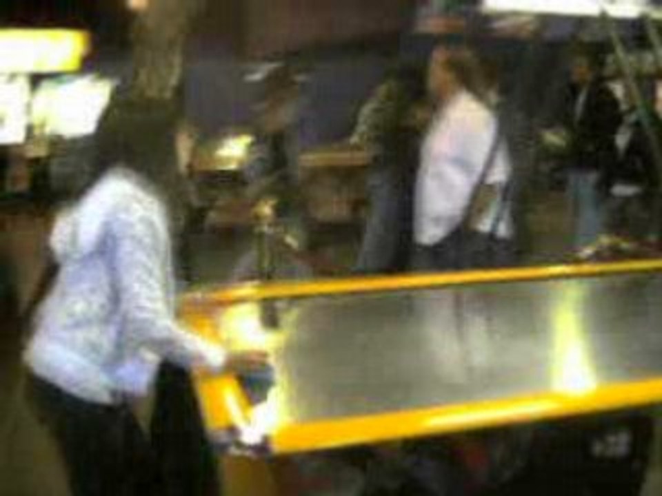 Moi & Fallone au Jeu du Bowling xP.