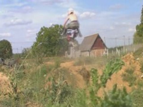 DIRT BIKE : YOYO AU TRACK DE CONDE SUR ITON