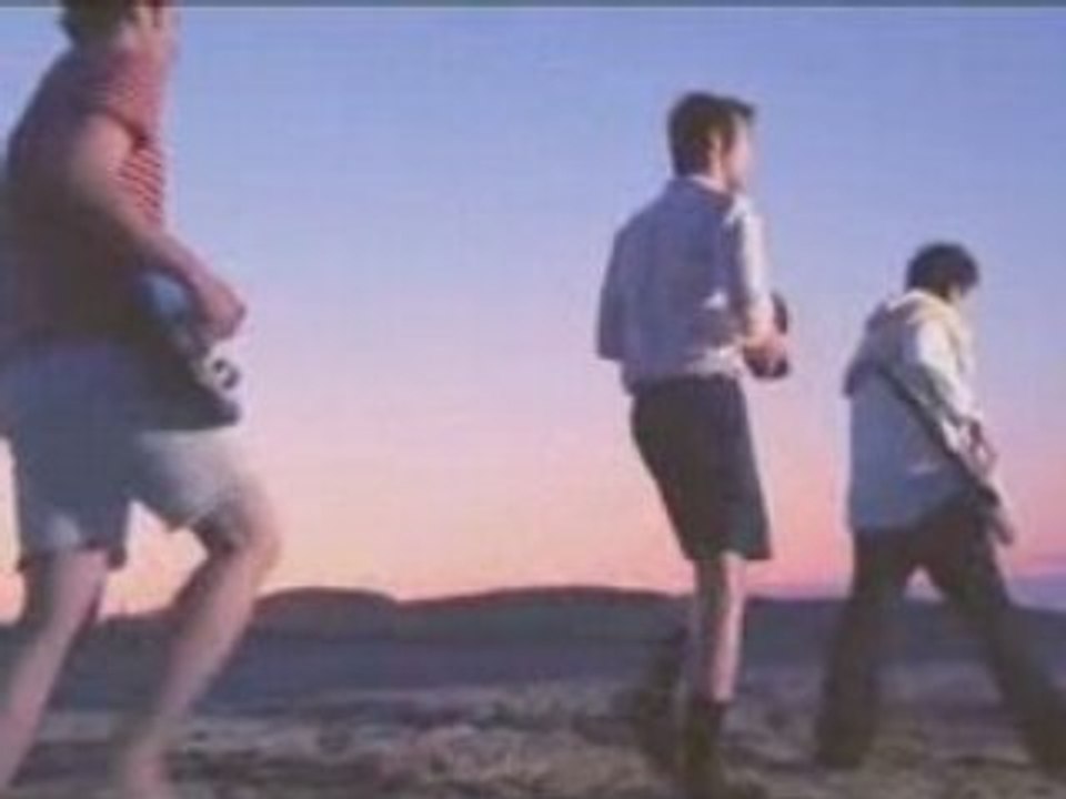Vampire Weekend - Cape Cod Kwassa Kwassa (Clip)