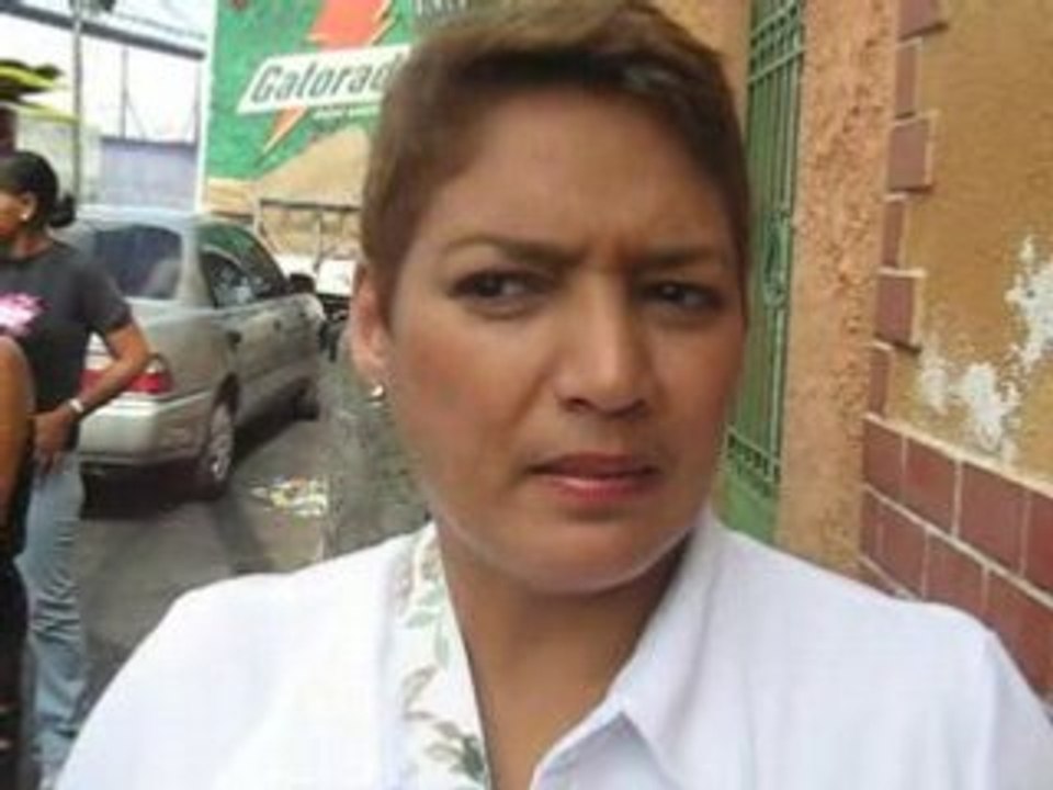 GRADUANDOS DE LA UNEFA HACEN DESPISTAJE DE DIABETES EN EL PO