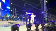 Ρέμος, 30 χρόνια στη Θεσσαλονίκη: Η αφιέρωση στον Μαζωνάκη και η αυθόρμητη προσφώνηση στη μάνα του