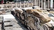 Mistérios das pirâmides: descubra teorias inusitadas sobre como foram construídas e seus propósitos.