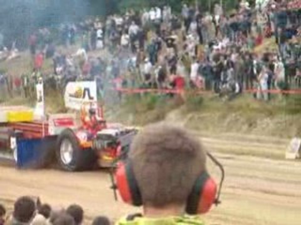 Tracteur pulling sens de bretagne 2008