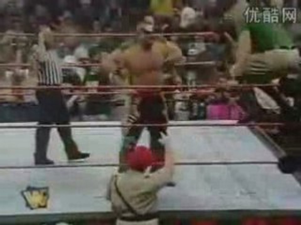 Raw 9-15-97 (4)