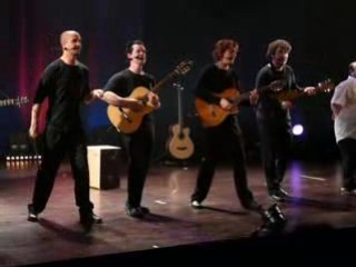 Les joyeux Urbains - Achète un chien