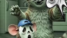Mouse_jumps_at_camera_lens