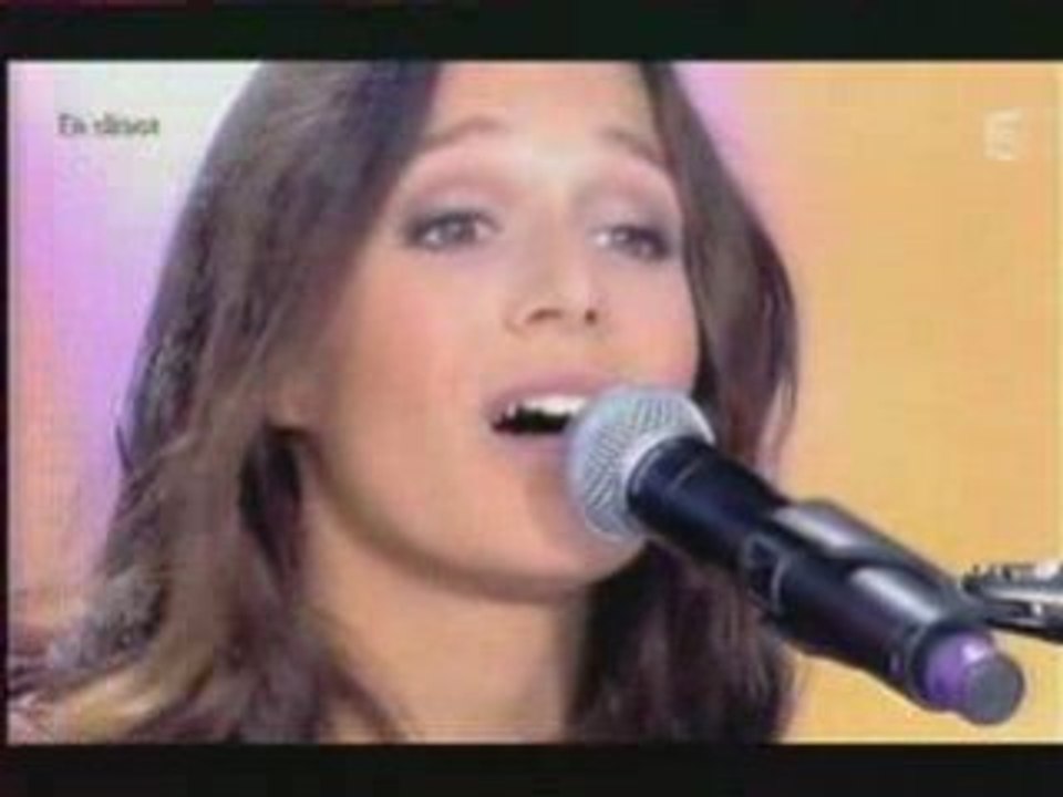 PAULINE        " ELLA ELLE L 'A "