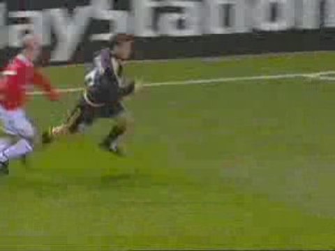 Futbol- redondo to raul (real madrid vs manchester)