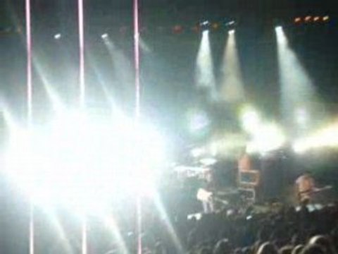 Reprise des Artic Monkeys Bet You Look Good par Flix