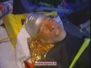 O. Desmet nage 43 km avec un seul bras