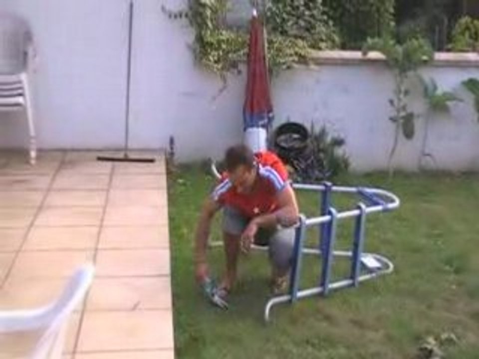 MOV032