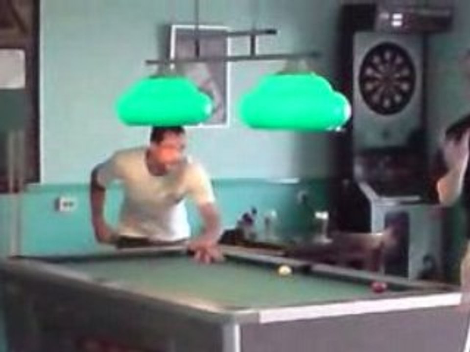 Daniel au billard