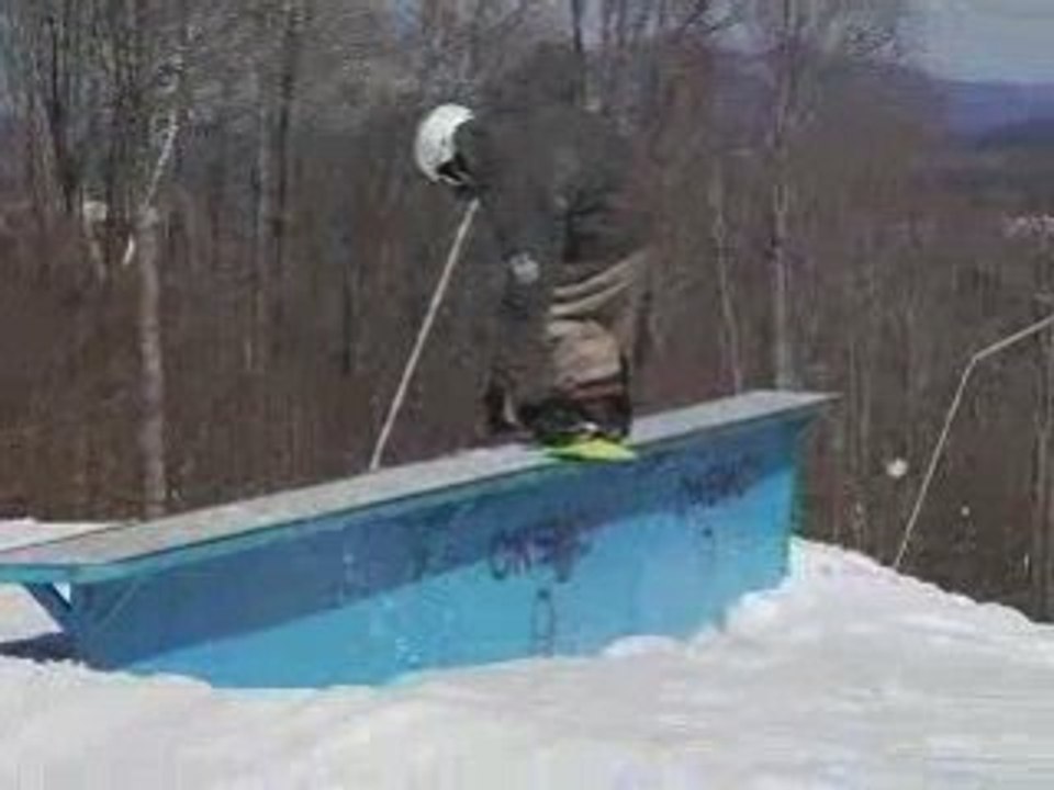 Untitled Project _01-17-08_2217-Sequence 1-MPEG-4 800Kbps