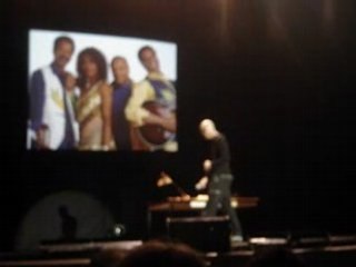 Nicolas Canteloup(Christophe Hondelatte)