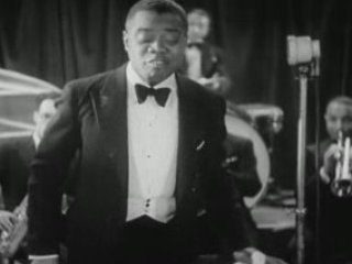 Louis Armstrong - I Cover The Waterfront (Live Copenhagen 1933)