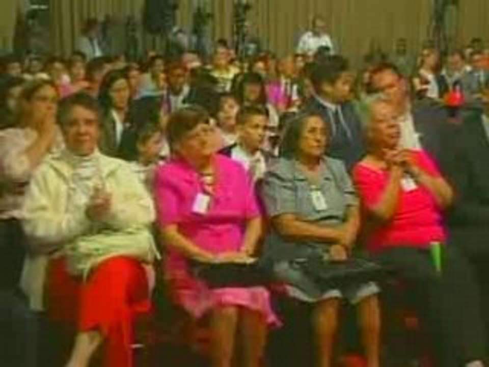 Chávez anunció este jueves nacinaliza el BV