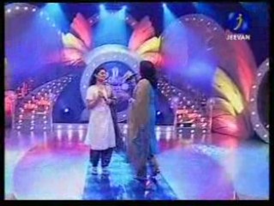 2cr apple mega star-Divya Thaliritta kinakkal