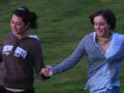 ESTI VAL - Camp 15-17 2008 - Camille et Elise