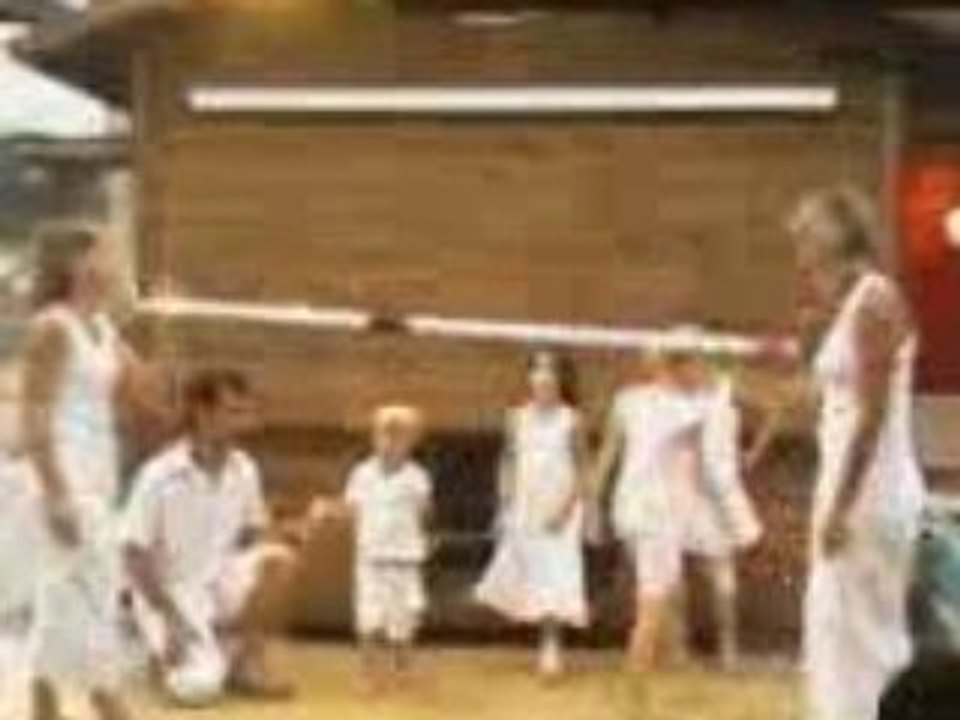 Extrait du spectacle de cirque de poussières d'etoiles