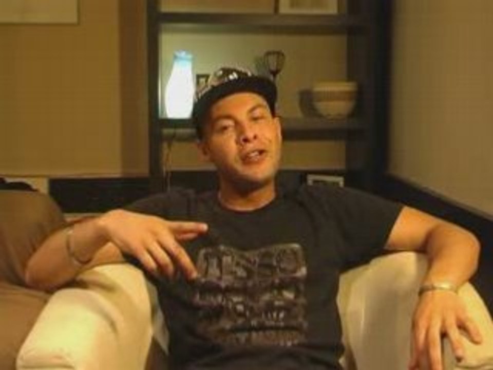 37.Dedicace - iols mic on street