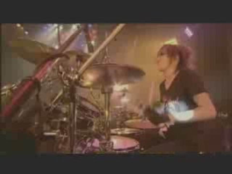 The GazettE - SILLY GOD DISCO (TOUR 2006-2007 DECOMPOSITION BEAUTY)