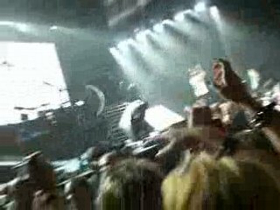 Tokio Hotel 12.07.08 à Geneve fin avec Gustav