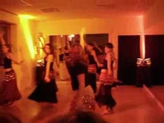 Dance orientale avec le groupe la suite 2