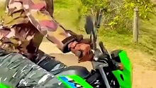 Kawasaki KLX230: ¡Qué moto tan divertida! Mis primeras impresiones reales