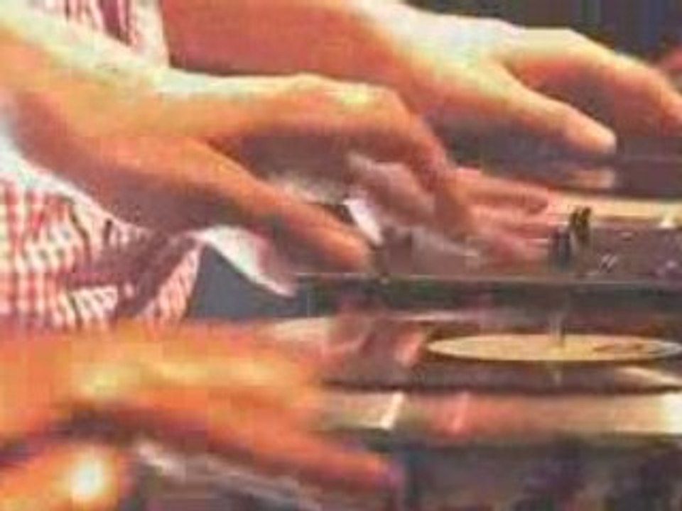 Birdy Nam Nam Live In Paris Violons Part.1