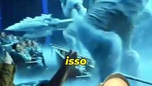 A VERDADE SOBRE O CINEMA 7D! (Monstros quebrando a tela) 🎬🧊