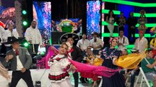 Elenco de 'Vivalavi' sorprende con baile típico