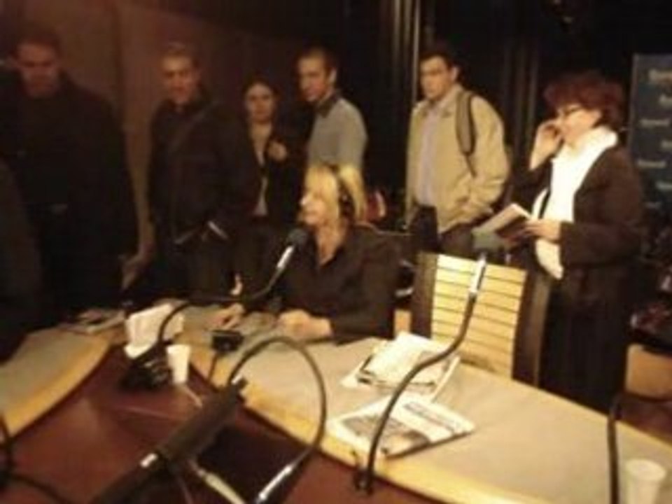 Ma vidéo avec Julie d'Europe 1 - le 26 avril 2006