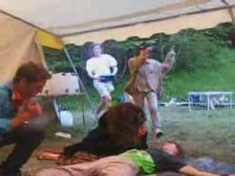 ESTI VAL - Camp 15-17 2008 - La merguez a éclaté 4