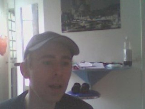 Wiwi égratigne La la mélodie