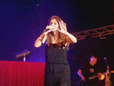 Julie Zenatti - Sa raison d'être à Valras