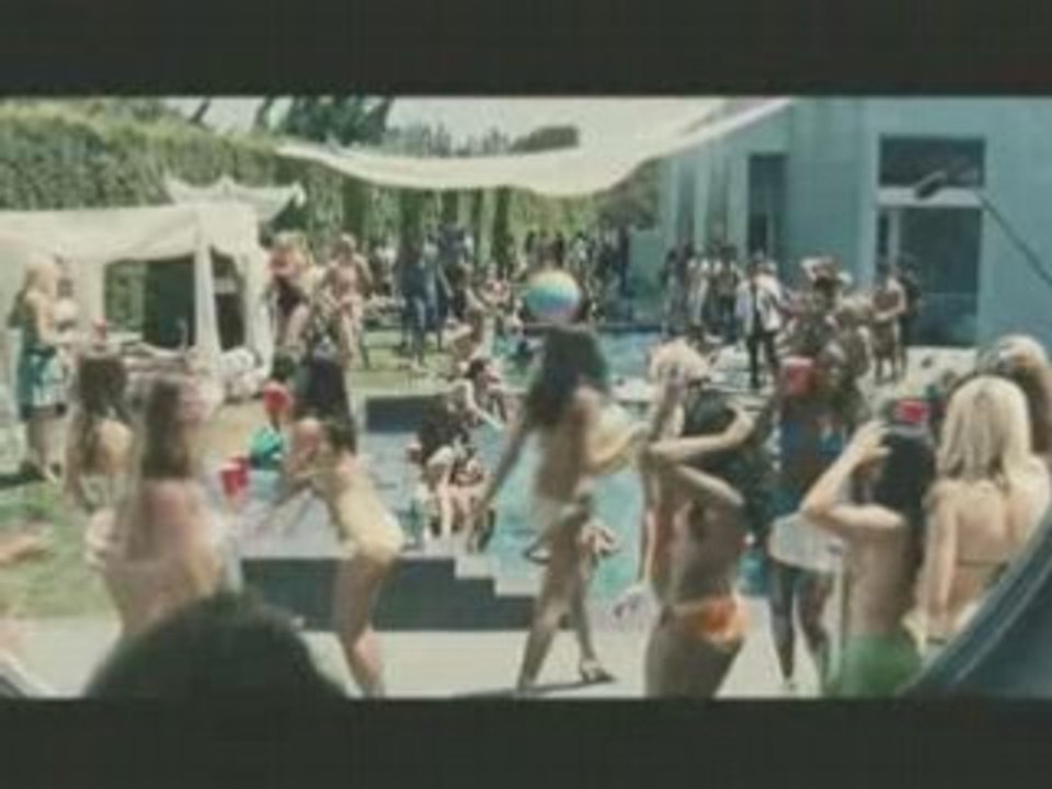 Bande Annonce Surfer Dude