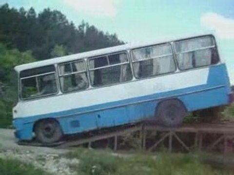 Avtobus v podelenie 42420